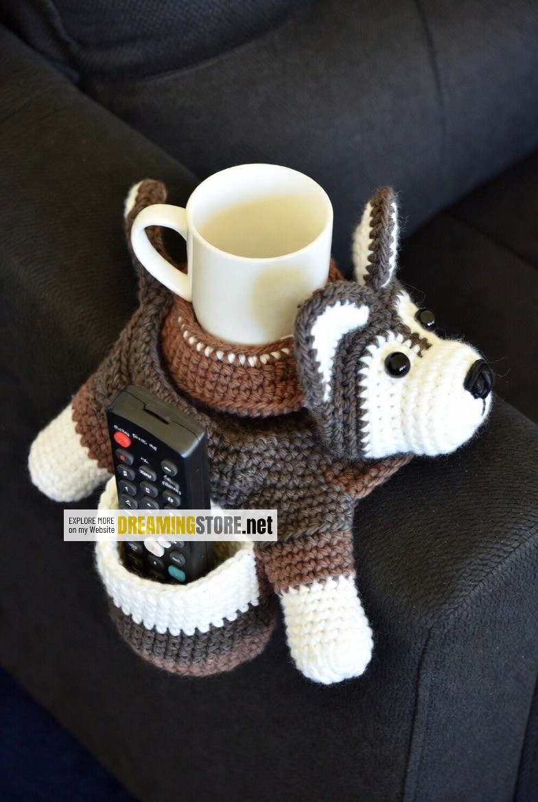 Crochet Dog Sofa Organizer